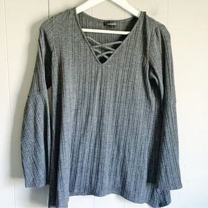 B DESIGN Ribbed Gray Criss Cross V neck Top S